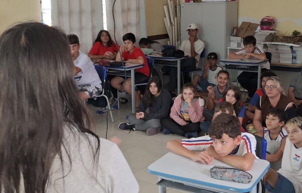 Escola Alberto Speck recebe palestra sobre a consciencia ambiental no descarte de residuos 14 (Tribuna de Itapoa)