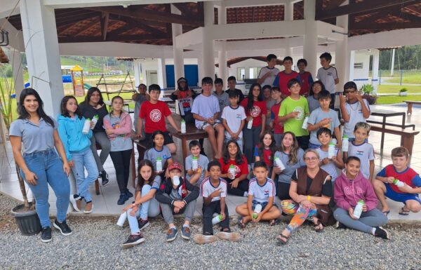 Escola Alberto Speck recebe palestra sobre a consciencia ambiental no descarte de residuos 22 (Tribuna de Itapoa)