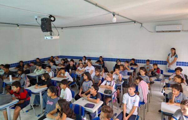 Escola Frei Valentim recebe palestra sobre a consciencia ambiental no descarte de residuos 05 (Tribuna de Itapoa)