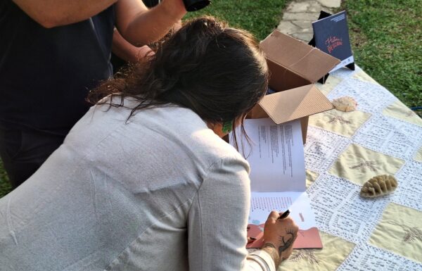 Itapoaenses lancam livro infanto-juvenil Historias de Pescador 08 - FOTO Thiago Gusso (Tribuna de Itapoa)