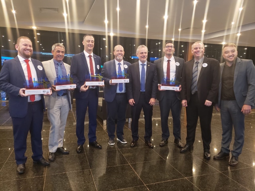 1 Porto Itapoa recebe Premio Portos Mais Brasil de 2024 (Tribuna de Itapoa)