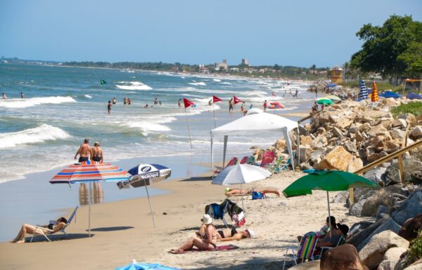 Relatorio mais recente do IMA aponta 83-33 porcento de balneabilidade em Itapoa (Tribuna de Itapoa)