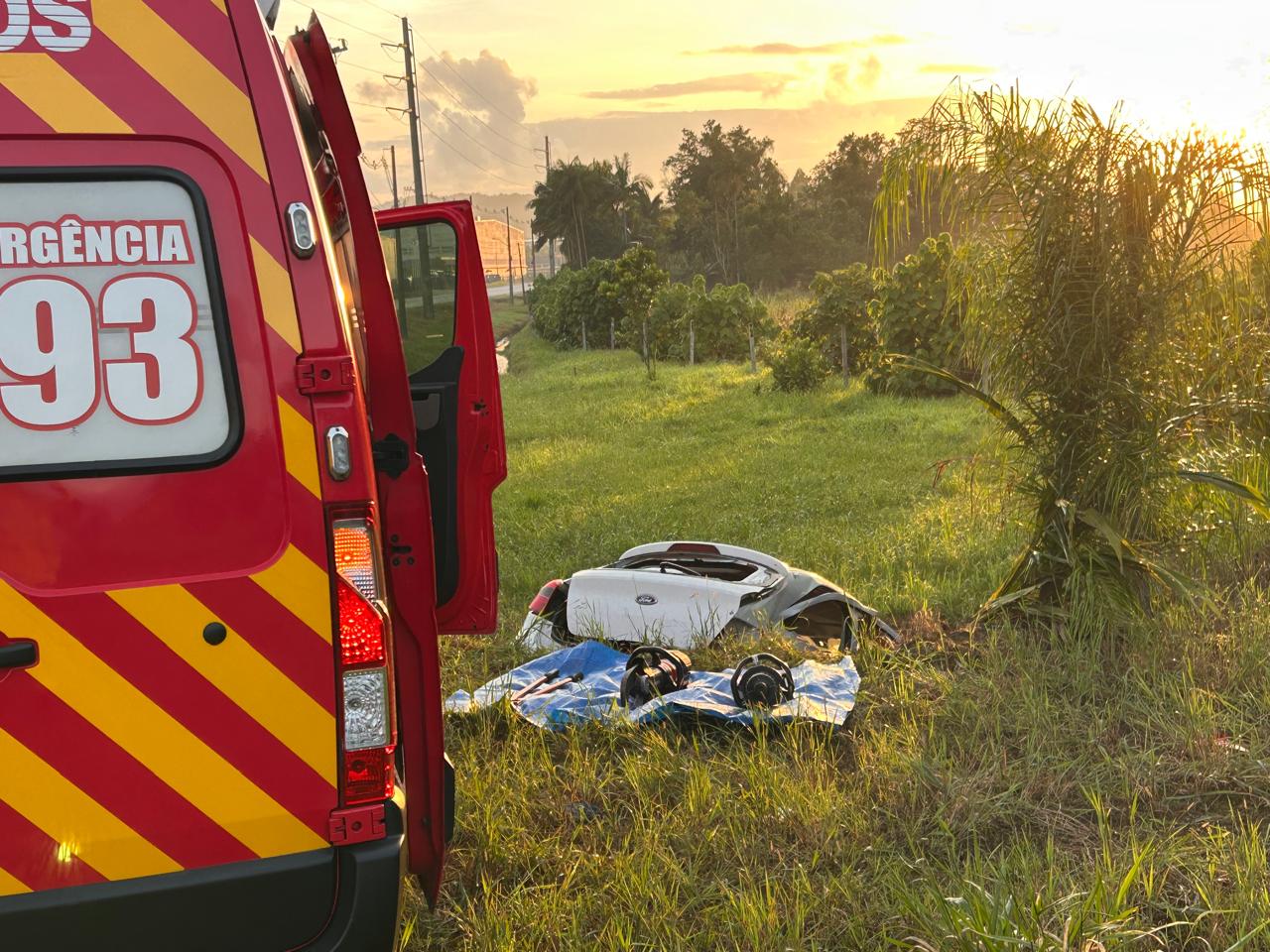 Motorista encontrado morto tres horas apos acidente no Contorno de Garuva 1