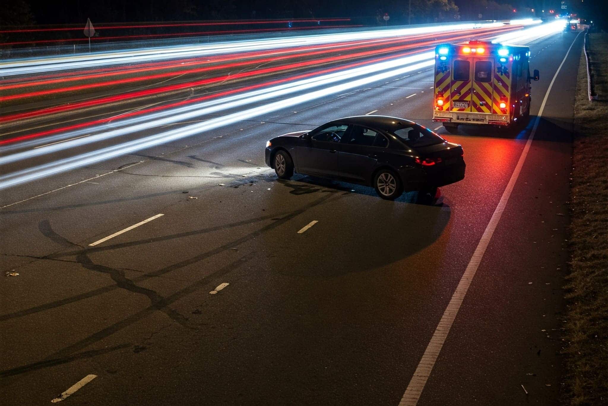 Imagem ilustrativa acidente criada por IA - capa Tribuna de Itapoa