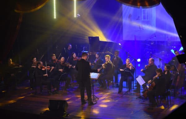 Orquestra Preludio apresenta trilhas sonoras de classicos do cinema na Casa da Cultura 4 (Tribuna de Itapoa)