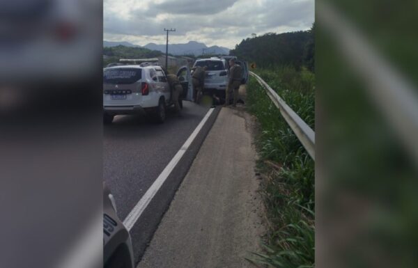 Policia revela novos detalhes sobre a ocorrencia de roubo de carros de luxo em Jaragua do Sul 03 (Tribuna de Itapoa)