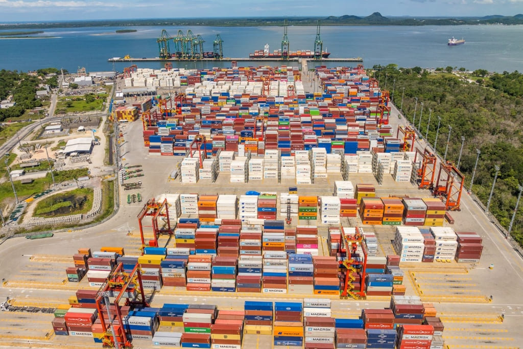 Crescimento em movimentacao de cargas nos portos de sc supera a media nacional (Tribuna de Itapoa)