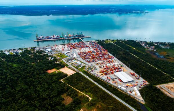 Porto Itapoa atinge marca historica de 10 milhoes de conteineres e consolida lideranca no Sul 2