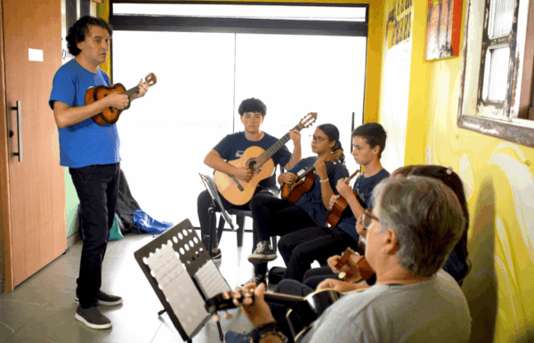 Cavaco Centro estreia com apresentação especial na Casa da Cultura de Itapoa 01