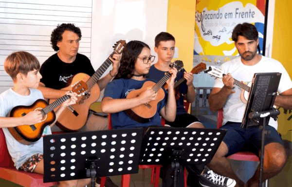 Cavaco Centro estreia com apresentação especial na Casa da Cultura de Itapoa 11