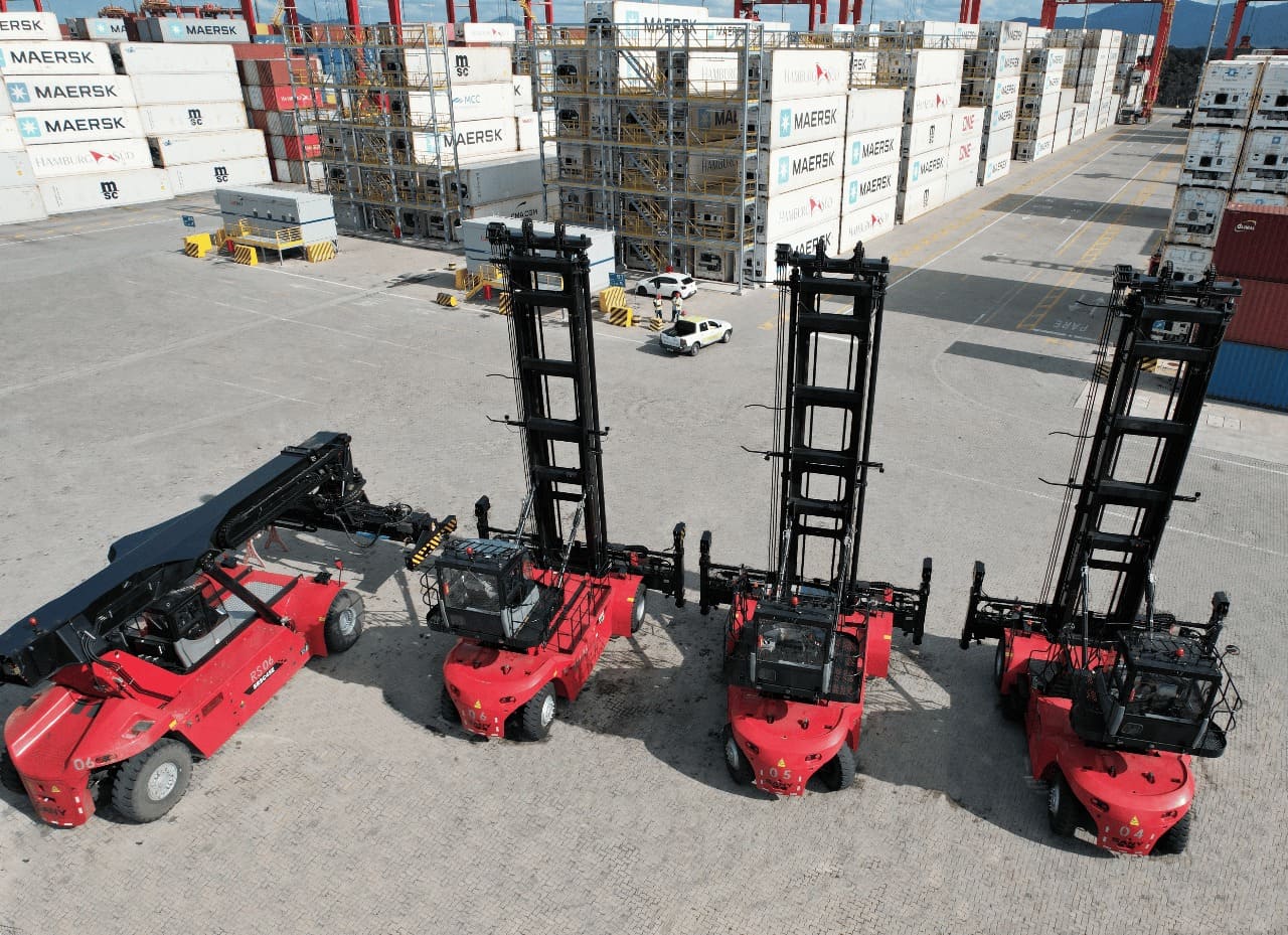 Nova frota elétrica e certificação I-REC reforçam sustentabilidade do Porto Itapoa - Capa Tribuna de Itapoa