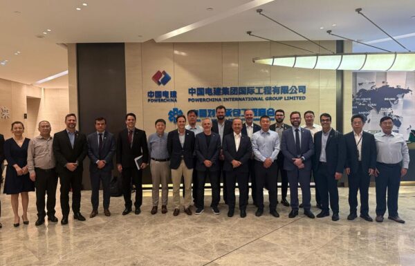 SC busca apoio chines para projeto ferroviario que beneficiara o Litoral e os portos do Estado 2