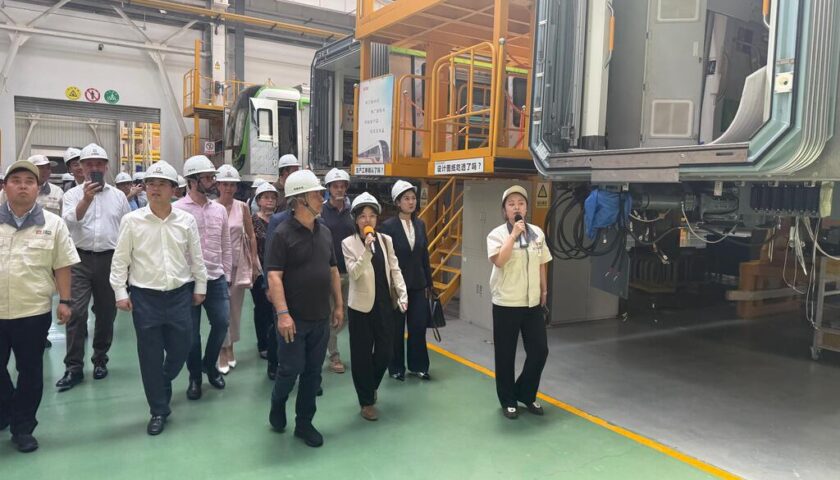 SC busca apoio chines para projeto ferroviario que beneficiara o Litoral e os portos do Estado 4