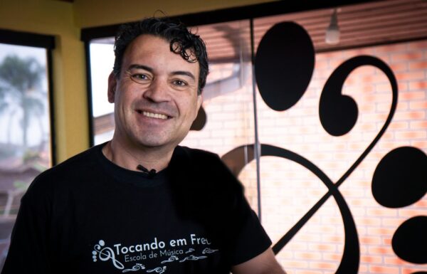 Mutti Kirinus - colunista Tribuna de Itapoa