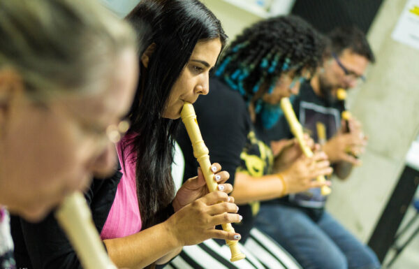 Multiplicacao de Saberes leva musicalizacao a professores de Itapoa 04