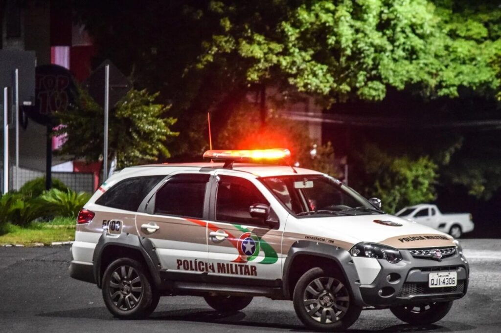 Suspeito de furto em construcao detido por vitimas e preso pela pm em Itapoa - capa Tribuna de Itapoa