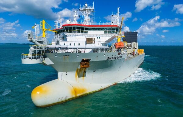 Draga Galileo Galilei chega a Itapoa para iniciar megaprojeto costeiro - capa Tribuna de Itapoa