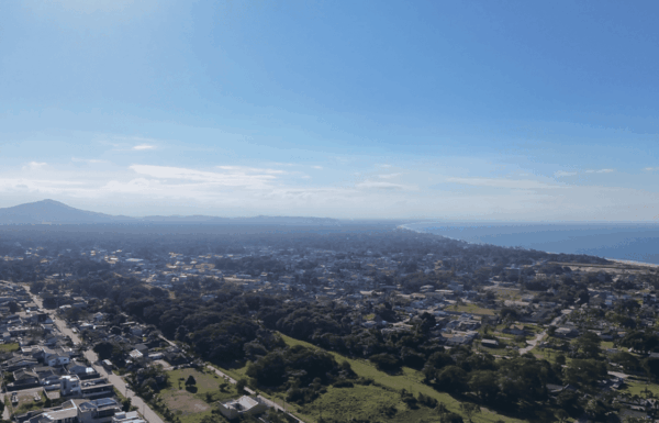 Onda de calor coloca Itapoa e Garuva em alerta vermelho ate segunda-feira, 29-12 - Capa Tribuna de Itapoa