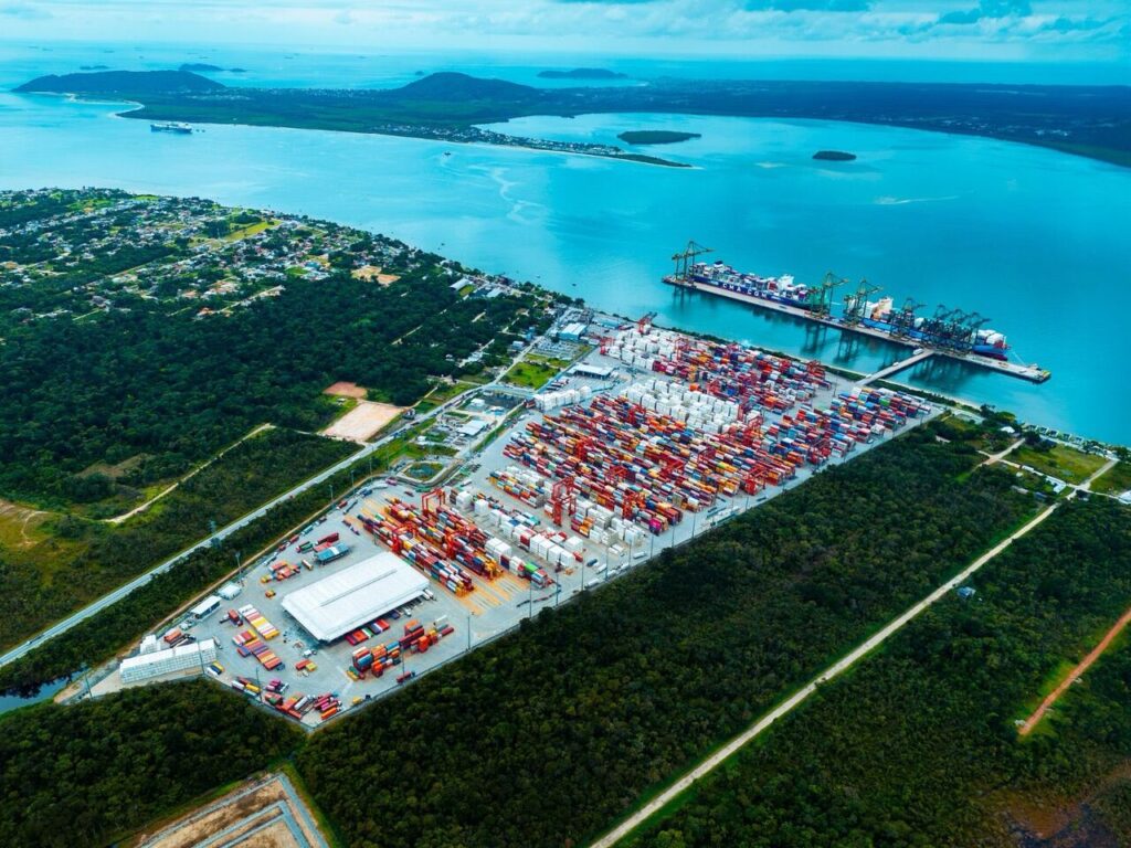 Porto Itapoa encerra 2025 com recorde de milhao de TEUs e consolida lideranca em SC 2