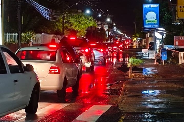 Fim de ano em Itapoa soma mais de 650 ocorrencias policiais e fluxo de 230 mil veiculos - Capa Tribuna de Itapoa