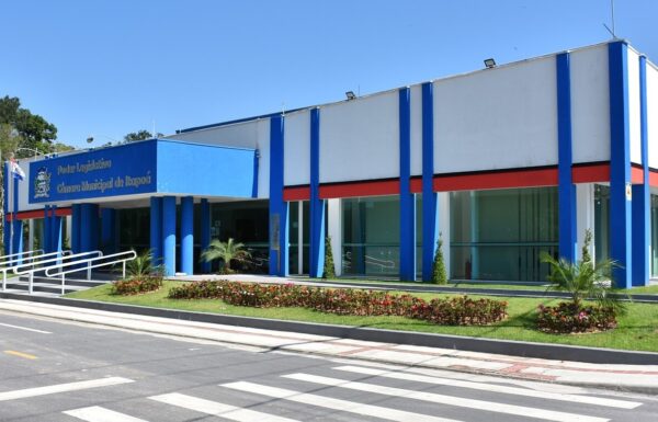 MP recomenda suspensao de pagamentos indevidos a servidor da Camara de Itapoa - Capa Tribuna de Itapoa