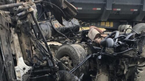 Colisao entre caminhoes deixa uma vitima fatal na SC-416 em Garuva 4 - Capa Tribuna de Itapoa