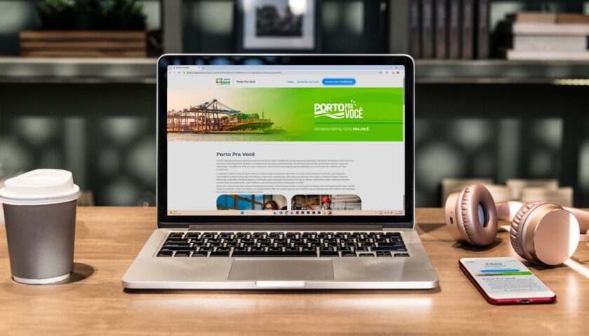 Porto Itapoa abre 250 vagas de emprego em meio a processo de expansao - Capa Tribuna de Itapoa