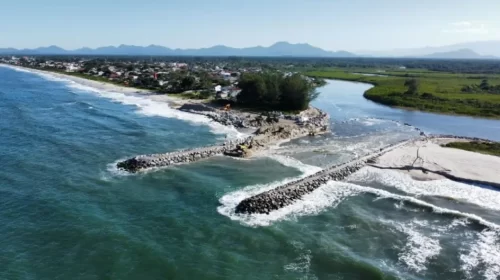 Novos molhes e abertura do canal do rio Saí-Mirim em Itapoá repercutem nas redes