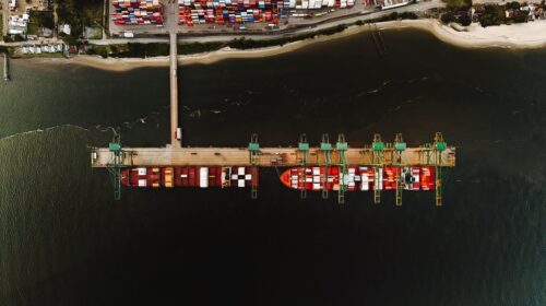 Porto Itapoá lidera cabotagem no sul do Brasil e ajuda a reduzir emissão de gases poluentes